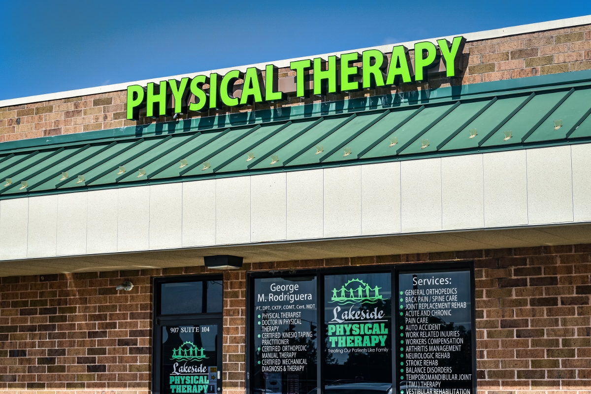 Lakeside Physical Therapy - Milford building exterior